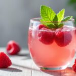 découvrez notre recette facile et rapide de soupe de champagne à la framboise, parfaite pour une entrée festive et rafraîchissante.